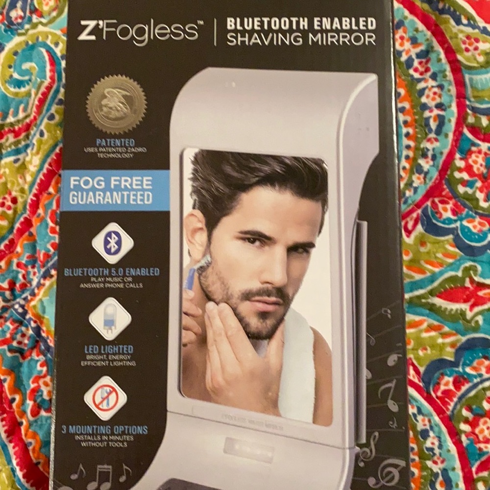 Bluetooth shaving mirror